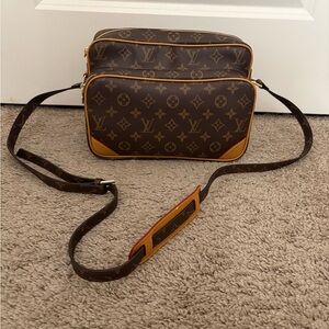 Louis Vuitton Nil Monogram Crossbody Bag